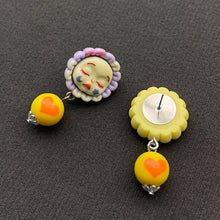 Load image into Gallery viewer, Sunflower Face Doll Earrings